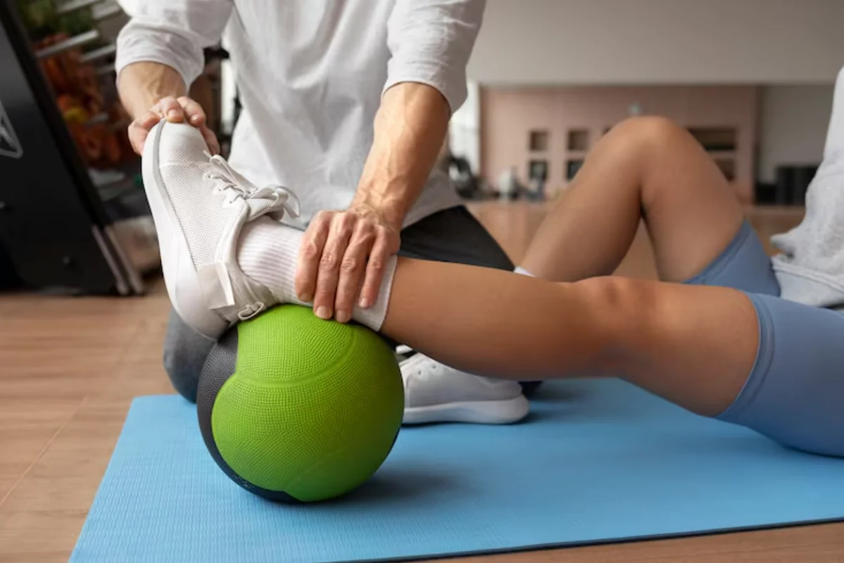 Esguince de Tobillo en Deportistas: Tratamiento y Prevención de Recaídas